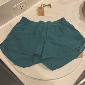 Hotty Hot Shorts 4” - size 8